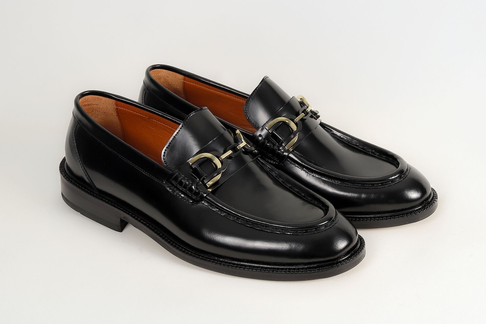 Massa Hakiki Deri Siyah Makosen Ayakkabı