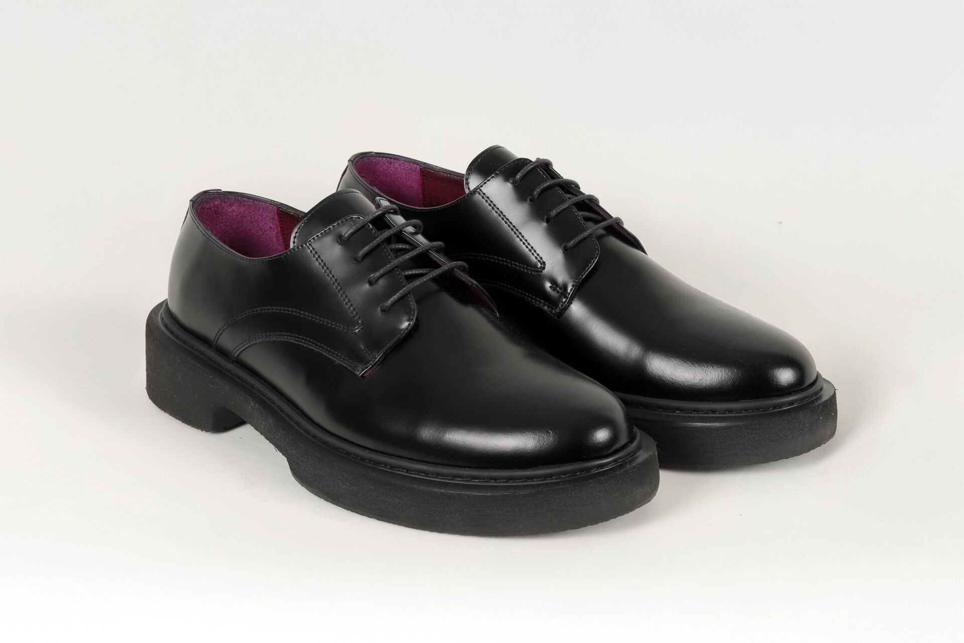 Massa Hakiki Deri Siyah Klasik